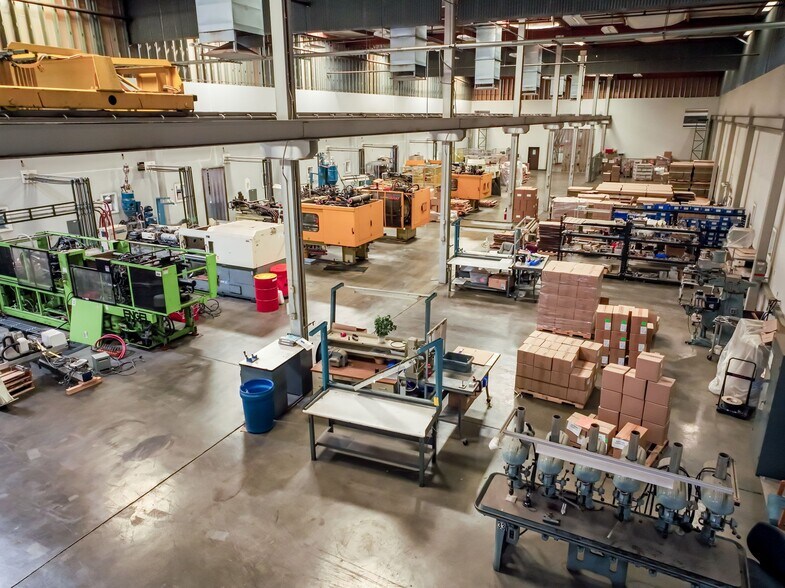 More Photos Of 1930 S Parco Ave, Ontario Industrial For Sale