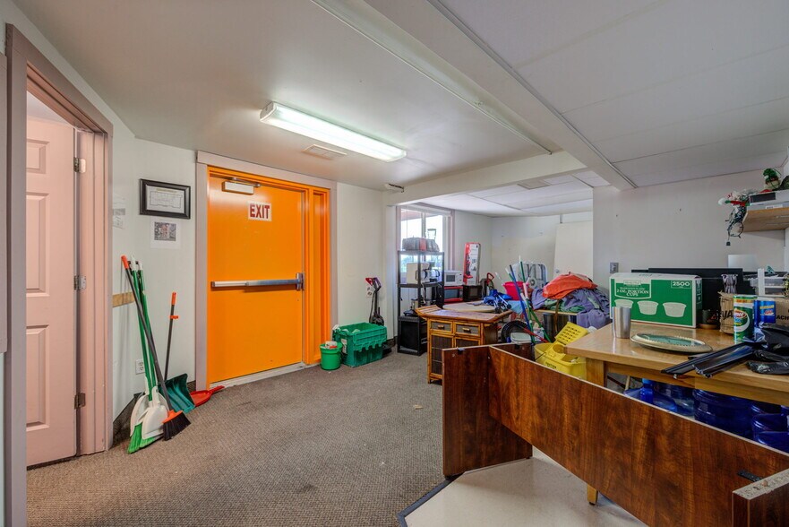 More Photos Of 800 N 42nd Ave, Minneapolis Medical For Lease