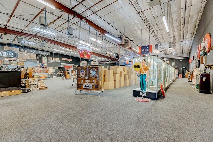 More Photos Of 4540 Arville St, Las Vegas Unknown For Lease