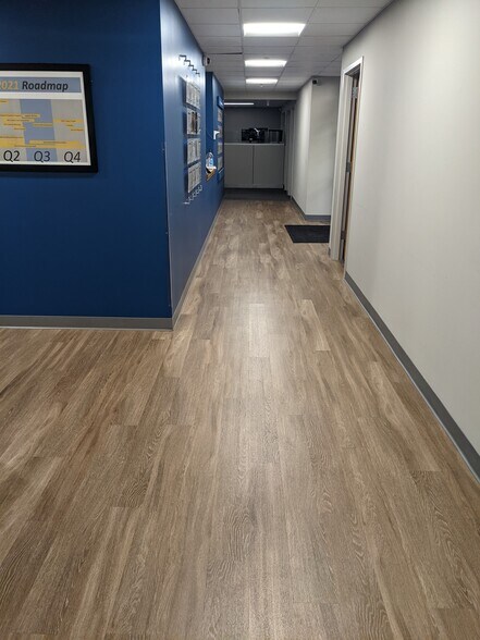 More Photos Of 4150 Tuller Rd, Dublin Research And Development For Lease