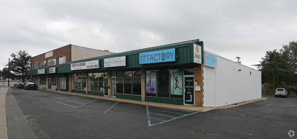 More Photos Of 356-370 Sunrise Hwy, West Babylon Storefront For Sale