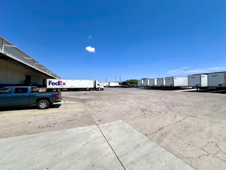 More Photos Of 13609 Archer Dr, Laredo Warehouse For Lease
