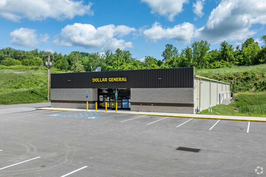 Primary Photo Of 3735 Dry Run Rd, Monongahela Freestanding For Sale