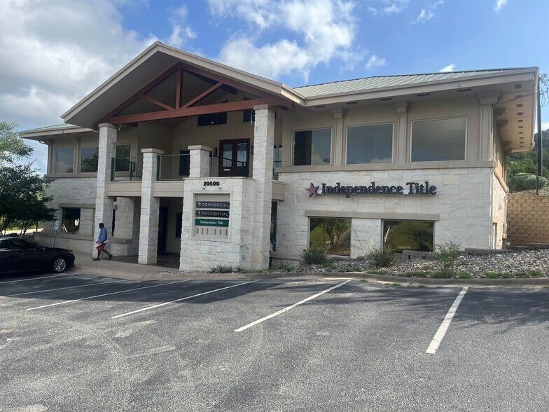 More Photos Of 20500 Fm 1431, Lago Vista Loft Creative Space For Lease