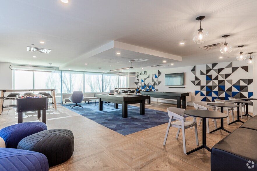 More Photos Of 100 Enterprise Dr, Rockaway Office For Lease