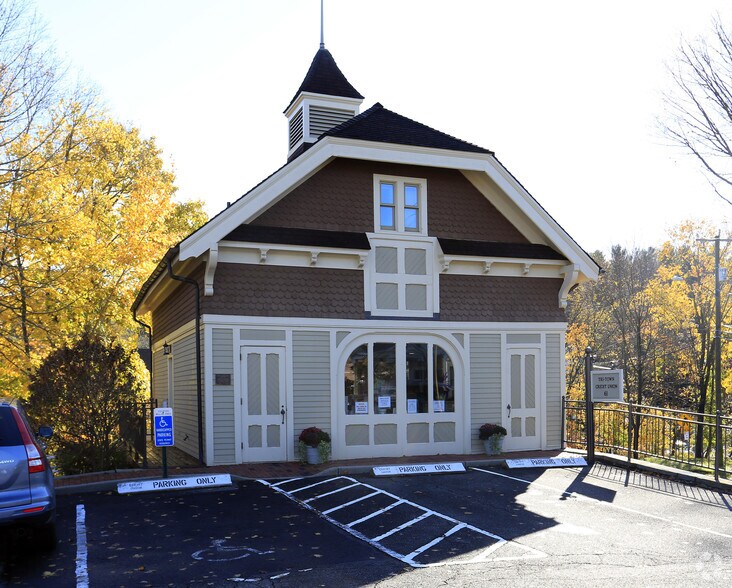 More Photos Of 61 Jesup Rd, Westport Office For Sale