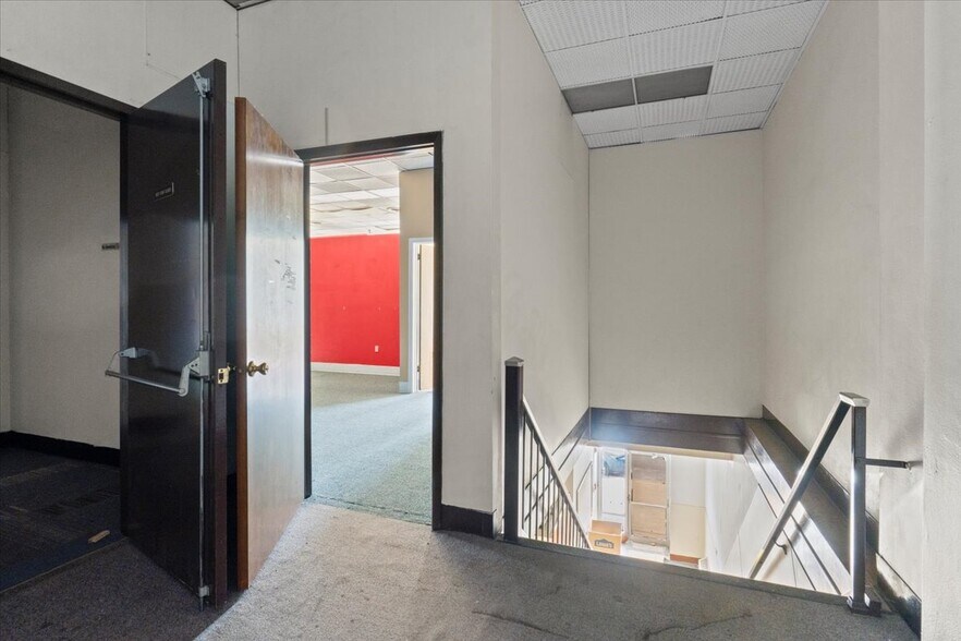 More Photos Of 541 Wyoming Ave, Scranton Office For Lease