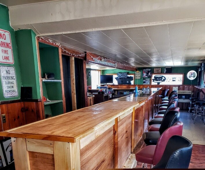 More Photos Of 4285 N Delaware Dr, Mount Bethel Restaurant For Sale