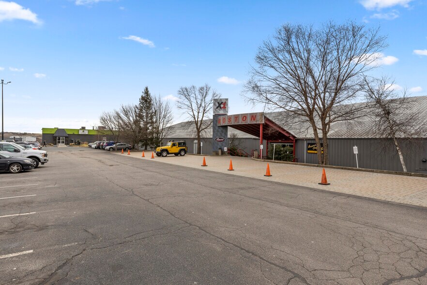 More Photos Of 290 Wood Rd, Braintree Racetrack For Sale