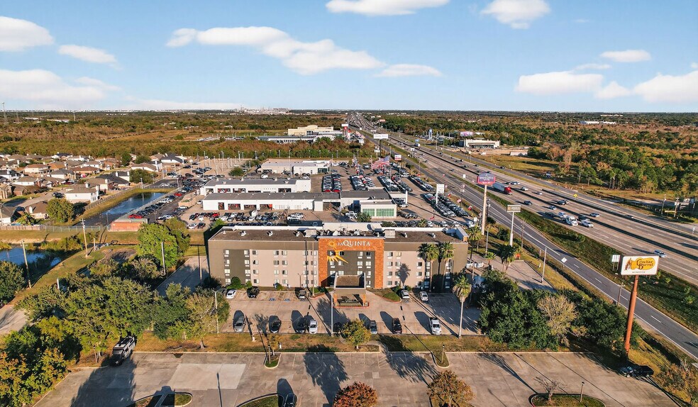 More Photos Of 5215 Interstate 10 E, Baytown Hotel For Sale