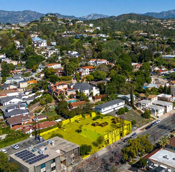 More Photos Of 1461 E Chevy Chase Dr, Glendale Office For Sale