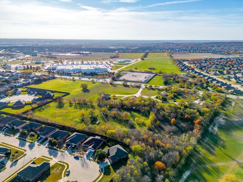 More Photos Of 1101 E Main St, Crowley Land For Sale