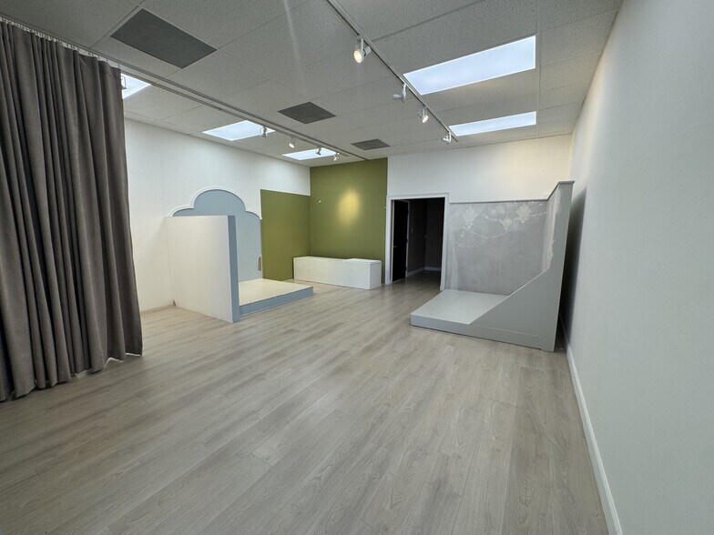 More Photos Of 238-244 S Oxford Ave, Los Angeles Unknown For Lease