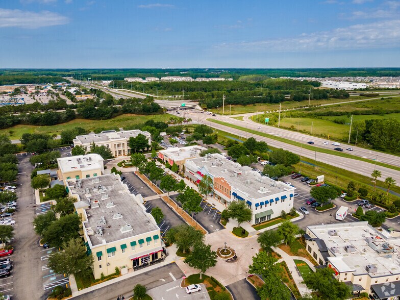 More Photos Of 16540 Pointe Village Dr, Lutz Storefront Retail Office For Lease