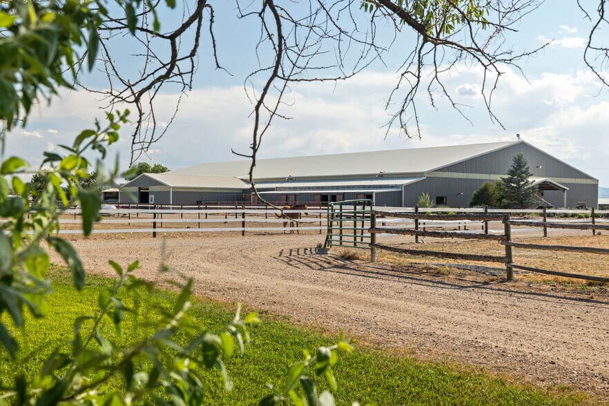 More Photos Of 210 Sybille Creek Rd, Wheatland Horse Stables For Sale