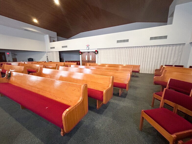 More Photos Of 6081 Ross Rd, Fairfield Specialty For Sale