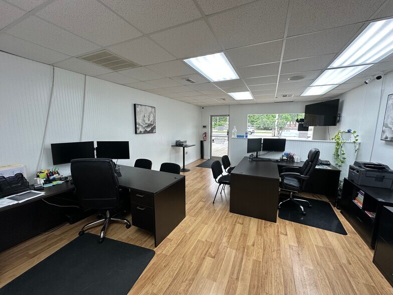 More Photos Of 4137 Ladson Rd, Ladson Convenience Store For Lease