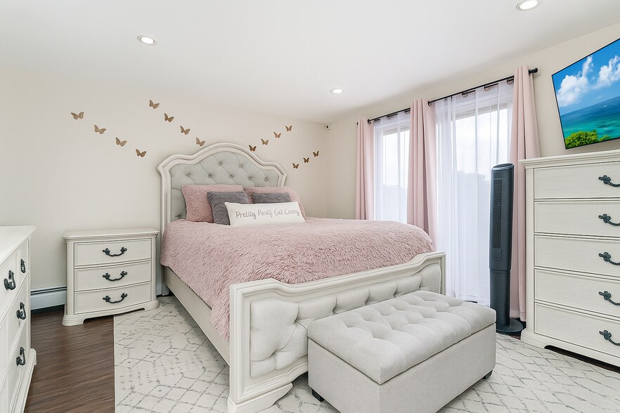 More Photos Of 191 Lamberts Ln, Staten Island Apartments For Sale