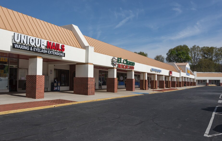 More Photos Of 3157-3197 Elm St NE, Covington General Retail For Lease