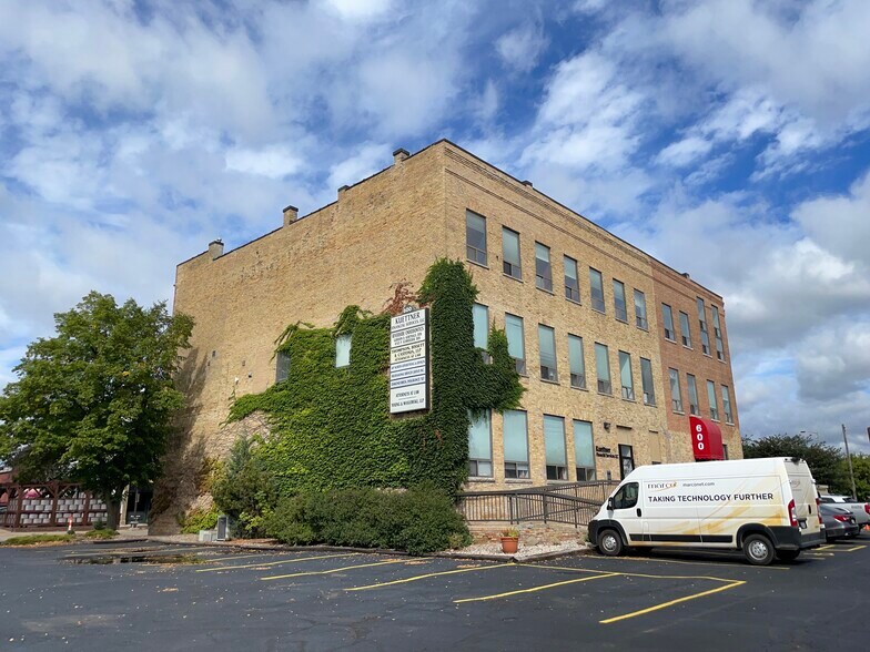 Primary Photo Of 600 S Main St, Oshkosh Office For Lease