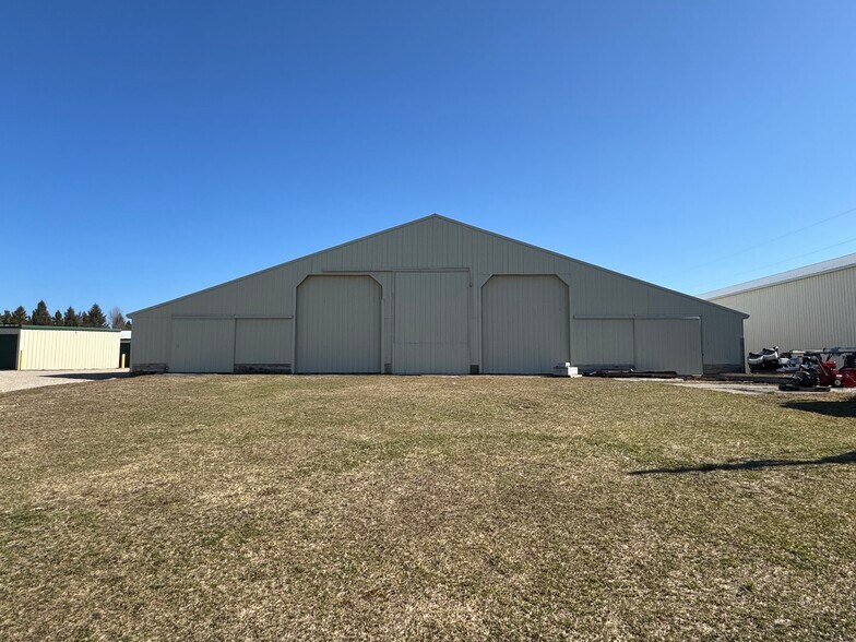 More Photos Of 13703 Campbell Rd, Kewadin Specialty For Sale