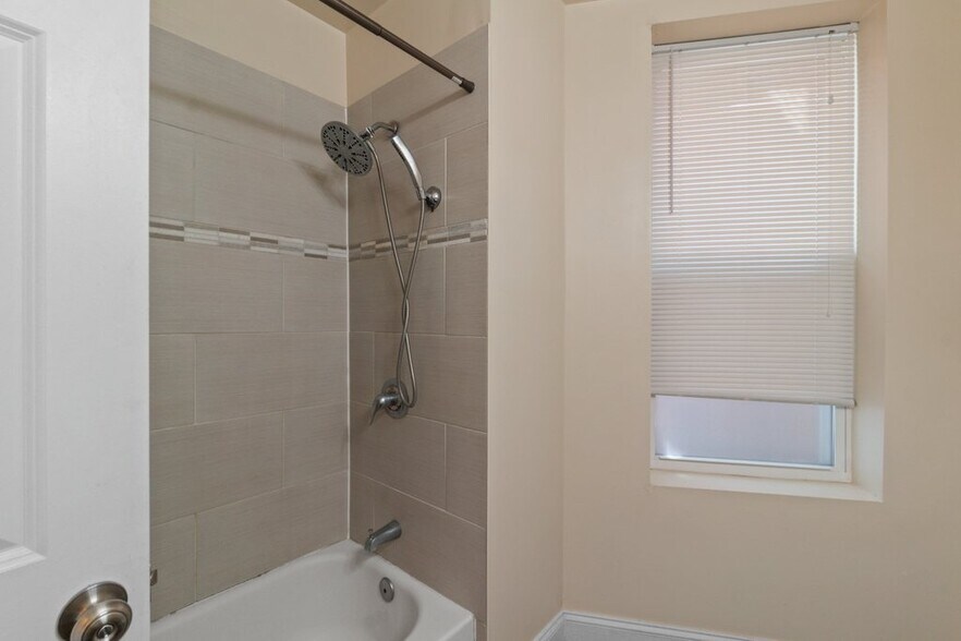 More Photos Of 2740 Saint Paul St, Baltimore Apartments For Sale