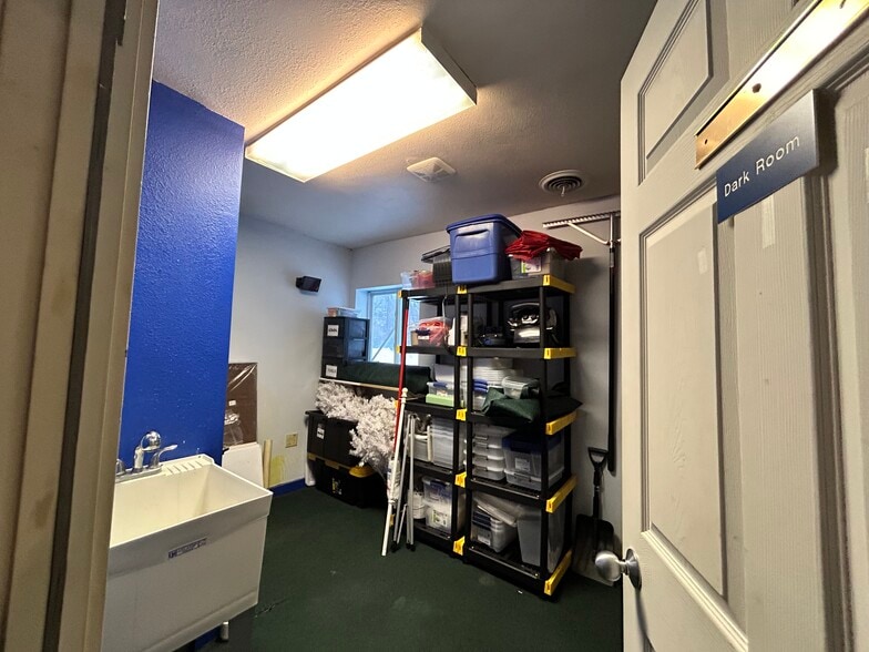 More Photos Of 3234 S Westnedge Ave, Kalamazoo Medical For Sale