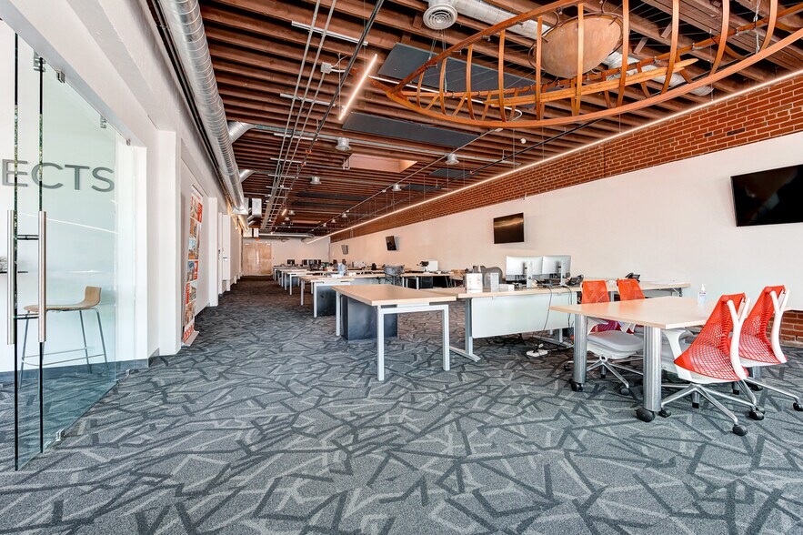 More Photos Of 706-708 W Sheridan Ave, Oklahoma City Office For Lease