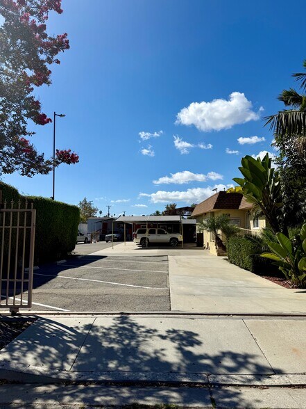 More Photos Of 2109 Gundry Ave, Signal Hill Land For Lease