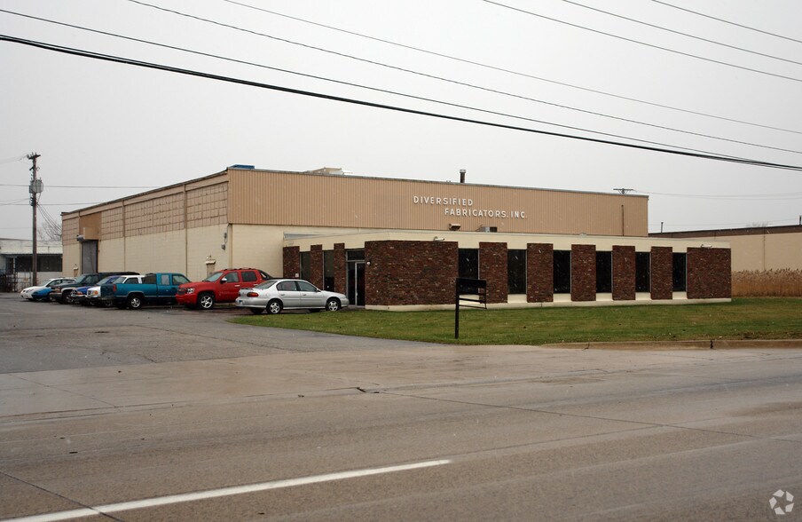 Primary Photo Of 17640 15 Mile Rd, Fraser Warehouse For Sale