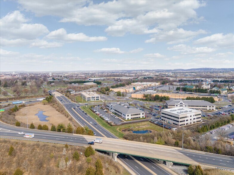 More Photos Of 7109 Guilford Dr, Frederick Medical For Sale