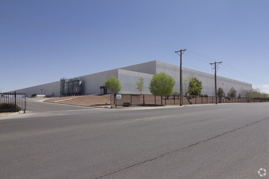 More Photos Of 1101 Burgundy St, El Paso Warehouse For Lease