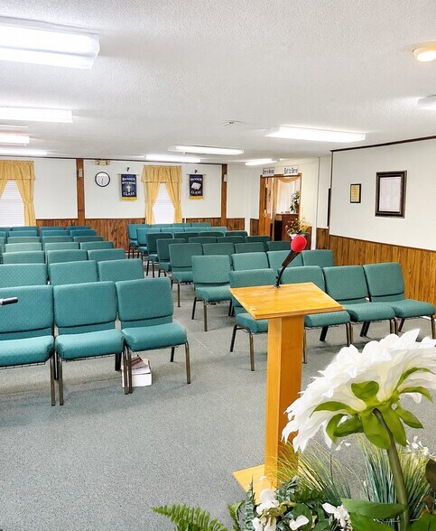 More Photos Of 1244 N Lee St, Valdosta Religious Facility For Sale