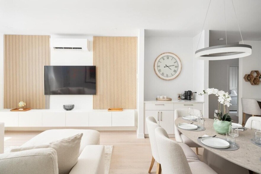 More Photos Of 13575 Rue Du Médoc, Mirabel Apartments For Sale