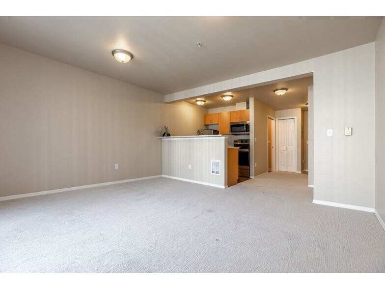 More Photos Of 315 1st Ave W, Seattle Apartments For Lease