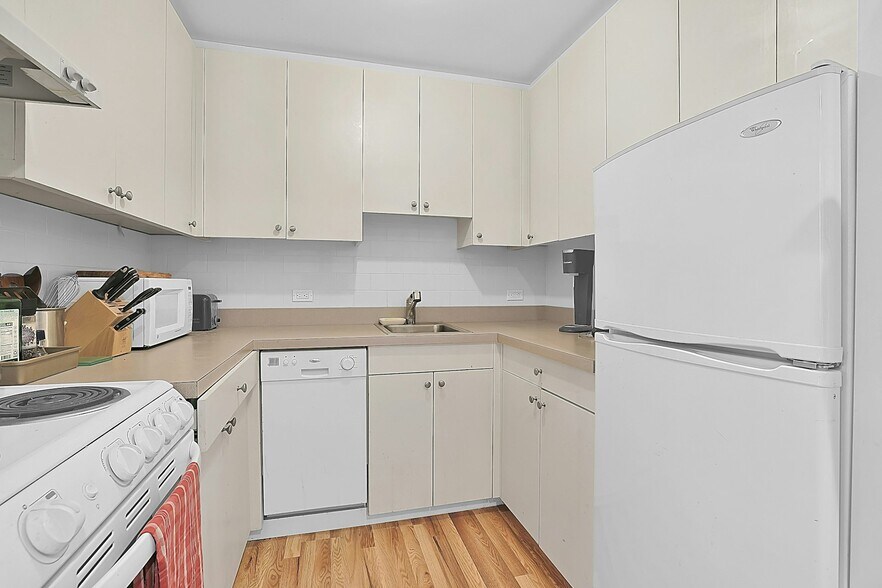 More Photos Of 20 Nazareth Way, Philipstown Specialty For Sale