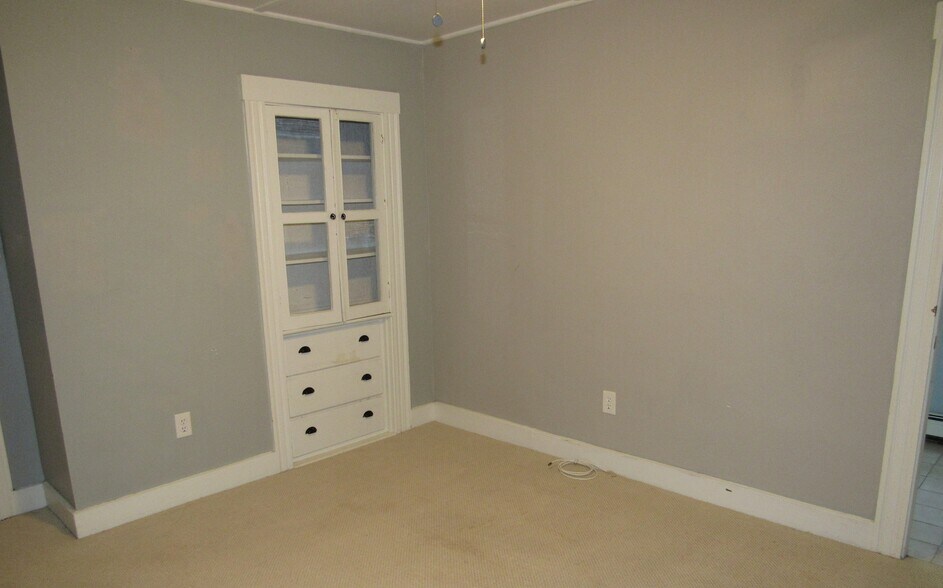 More Photos Of 12 Lindell Ave, Leominster General Retail For Sale