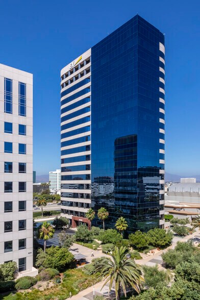 More Photos Of 18101 Von Karman Ave, Irvine Unknown For Lease