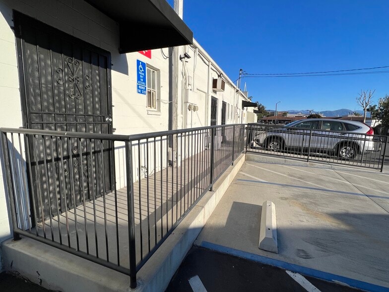 More Photos Of 1112 S Atlantic Blvd, Monterey Park Storefront Retail Office For Lease