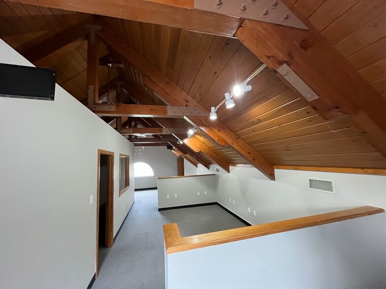 More Photos Of 174 N Main St, Dublin Office For Lease