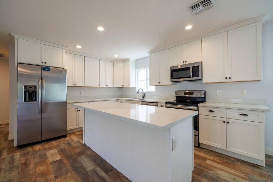 More Photos Of 1341 E Polk St, Phoenix Apartments For Sale