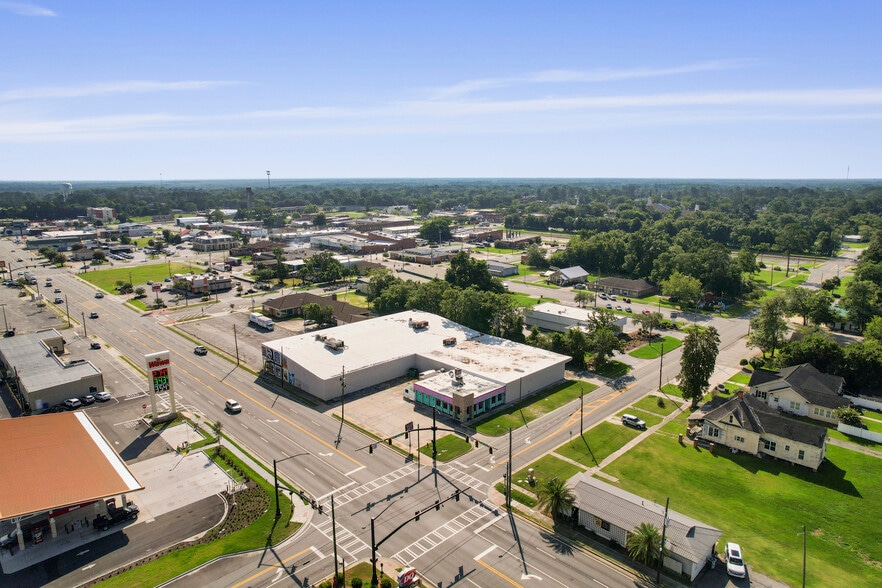 More Photos Of 298 W Orange St, Jesup Restaurant For Sale