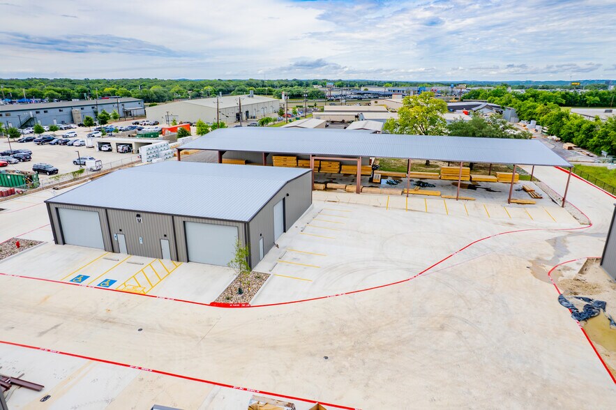 More Photos Of 30875 W IH-10, Boerne Unknown For Lease