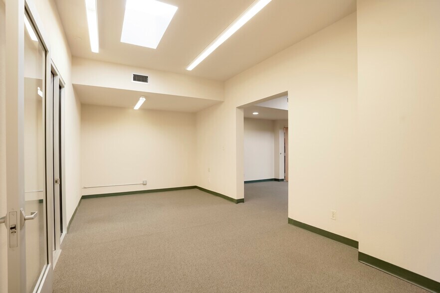 More Photos Of 1115 Broadway, Denver Office For Sale