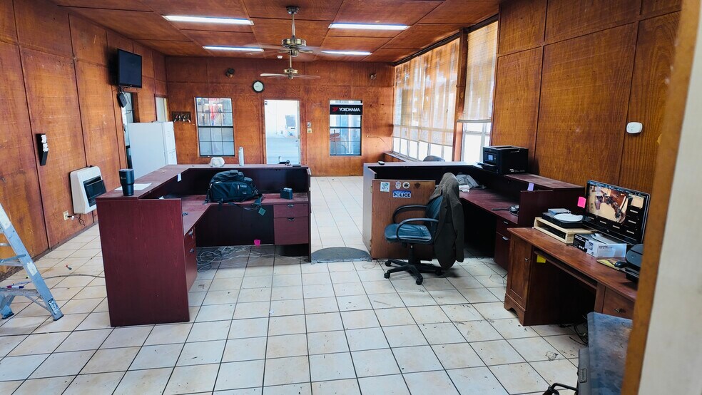 More Photos Of 1520 S Central Ave, Oklahoma City Manufacturing For Sale