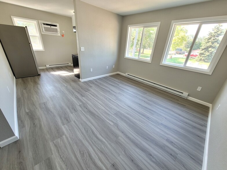 More Photos Of 1351 Iowa Ave SE, Huron Apartments For Sale
