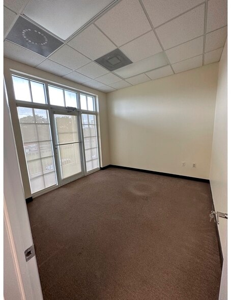 More Photos Of 2962 Trivium Cir, Fort Lauderdale Office For Sale