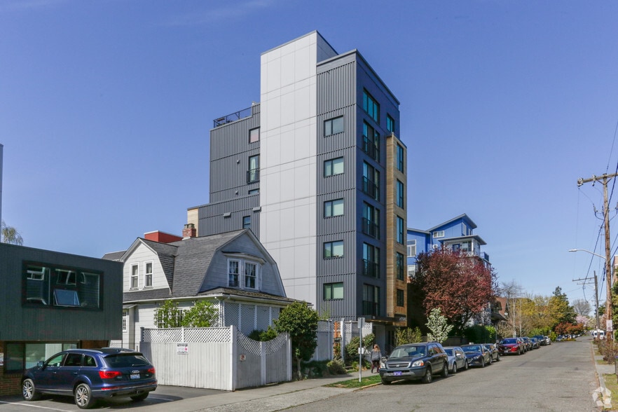 Primary Photo Of 215 Boylston Ave E, Seattle Apartments For Sale