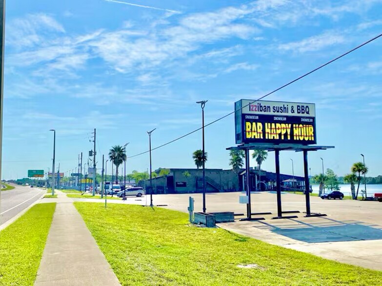 More Photos Of 5300 E Colonial Dr, Orlando Restaurant For Sale