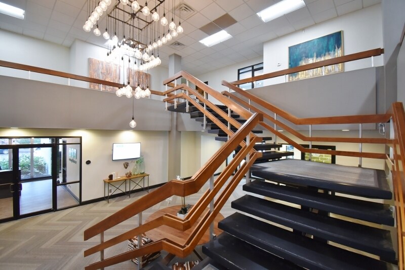 More Photos Of 824 S Milledge Ave, Athens Office For Lease